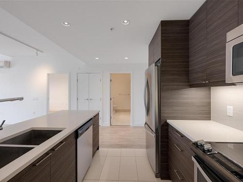 406-300 Belmont Rd, Colwood, BC - Indoor Photo Showing Kitchen With Double Sink