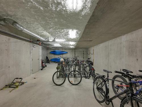 406-300 Belmont Rd, Colwood, BC - Indoor Photo Showing Garage