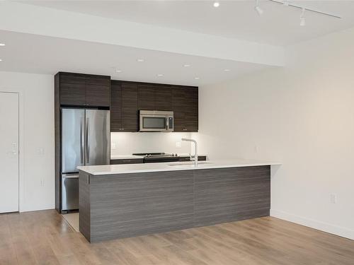 406-300 Belmont Rd, Colwood, BC - Indoor Photo Showing Kitchen With Upgraded Kitchen