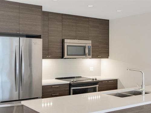 406-300 Belmont Rd, Colwood, BC - Indoor Photo Showing Kitchen With Double Sink With Upgraded Kitchen