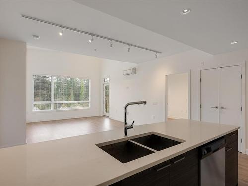 406-300 Belmont Rd, Colwood, BC - Indoor Photo Showing Kitchen With Double Sink