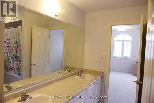 454 Harkin Place, Milton, ON - Indoor Photo Showing Bathroom