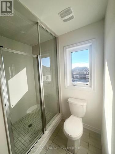 2846 Albatross Way, Pickering, ON - Indoor Photo Showing Bathroom