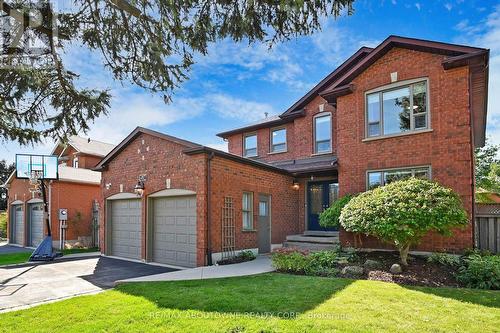 1534 Heritage Way, Oakville, ON - Outdoor