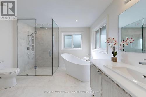 1534 Heritage Way, Oakville, ON - Indoor Photo Showing Bathroom