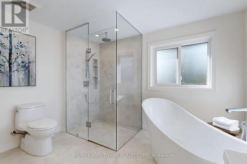 1534 Heritage Way, Oakville, ON - Indoor Photo Showing Bathroom