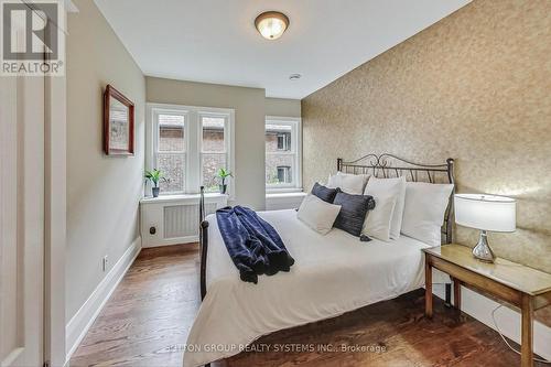 22 Hewitt Avenue, Toronto, ON - Indoor Photo Showing Bedroom