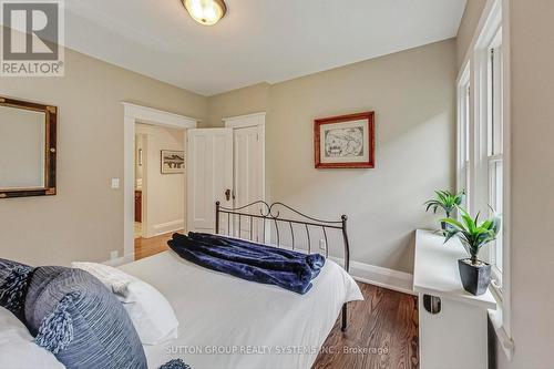 22 Hewitt Avenue, Toronto, ON - Indoor Photo Showing Bedroom