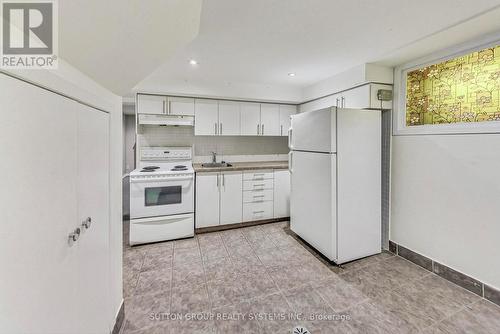 22 Hewitt Avenue, Toronto, ON - Indoor Photo Showing Kitchen