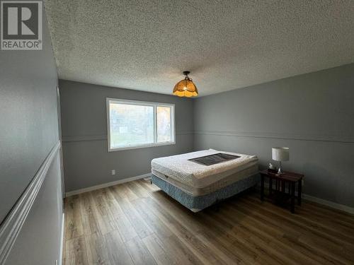 620 Yates Crescent, Faro, YT - Indoor Photo Showing Bedroom