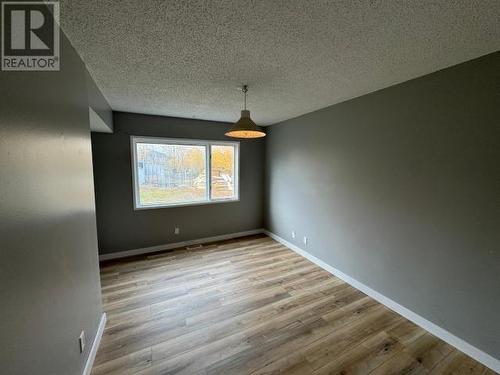 620 Yates Crescent, Faro, YT - Indoor Photo Showing Other Room