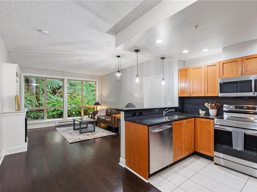 107-631 Brookside Rd, Colwood, BC - Indoor Photo Showing Kitchen With Double Sink