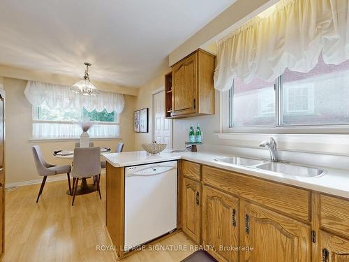 46 Sandbourne Cres, Toronto, ON - Indoor Photo Showing Kitchen With Double Sink