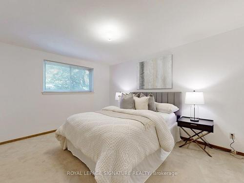 46 Sandbourne Cres, Toronto, ON - Indoor Photo Showing Bedroom