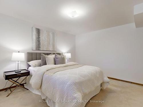 46 Sandbourne Cres, Toronto, ON - Indoor Photo Showing Bedroom