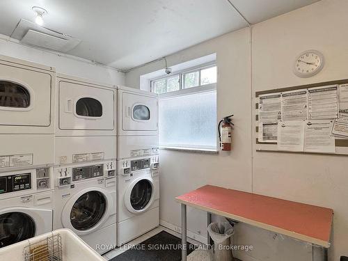 205-219 Wilson Ave, Toronto, ON - Indoor Photo Showing Laundry Room