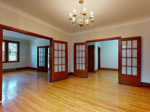 Dining room - 4808 Av. Victoria, Montréal (Côte-Des-Neiges/Notre-Dame-De-Grâce), QC - Indoor Photo Showing Other Room