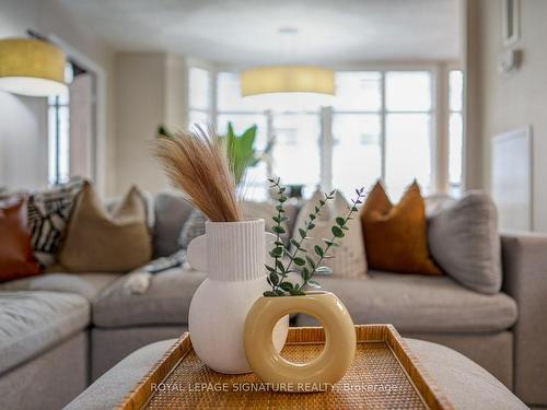 808A-280 Simcoe St, Toronto, ON - Indoor Photo Showing Living Room