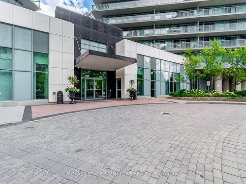 210-5500 Yonge St, Toronto, ON - Outdoor With Balcony