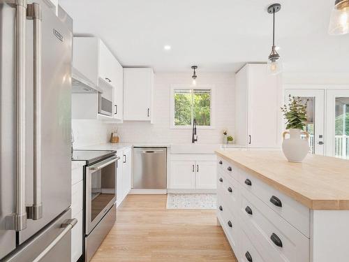 Kitchen - 1236 Rue Guénette, Prévost, QC - Indoor Photo Showing Kitchen With Upgraded Kitchen