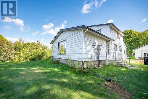 32552 Highway 17 Highway, Laurentian Hills, ON - Outdoor