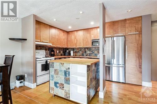 1599 Lassiter Terrace Unit#711, Ottawa, ON - Indoor Photo Showing Kitchen