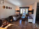 7 Exeter Drive, Ottawa, ON  - Indoor Photo Showing Living Room 