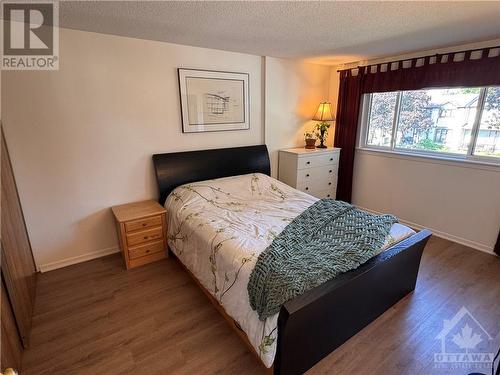 7 Exeter Drive, Ottawa, ON - Indoor Photo Showing Bedroom