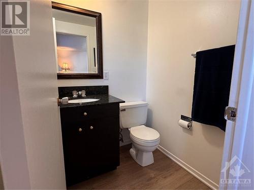 7 Exeter Drive, Ottawa, ON - Indoor Photo Showing Bathroom