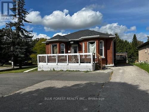 Front Yard Parking, Huge Front Porch - Front - 610 Commissioners Road E, London, ON - Outdoor