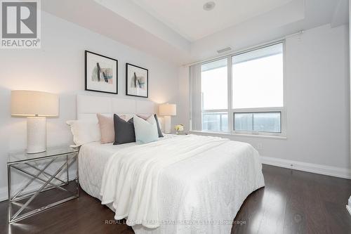 2926 - 5 Sheppard Avenue E, Toronto, ON - Indoor Photo Showing Bedroom