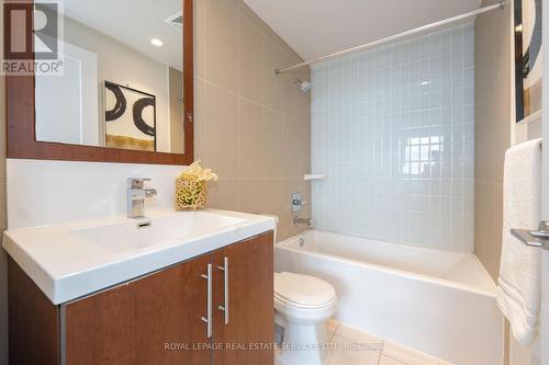 2926 - 5 Sheppard Avenue E, Toronto, ON - Indoor Photo Showing Bathroom