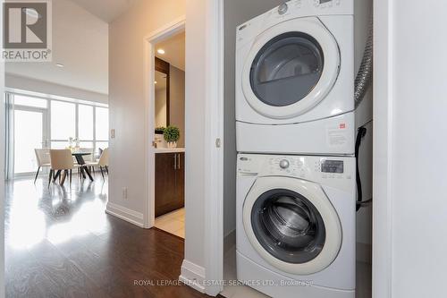 2926 - 5 Sheppard Avenue E, Toronto, ON - Indoor Photo Showing Laundry Room