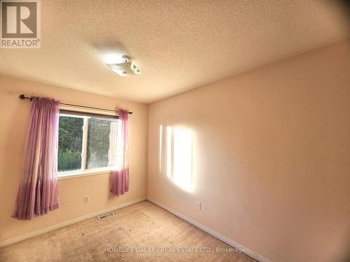 6 Bon Echo Court, Toronto, ON - Indoor Photo Showing Other Room