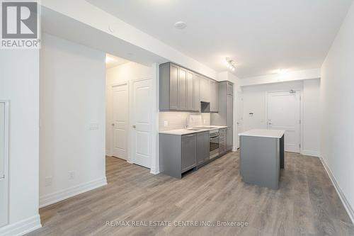 1210 - 30 Elm Drive, Mississauga, ON - Indoor Photo Showing Kitchen