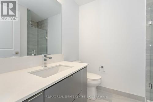 1210 - 30 Elm Drive, Mississauga, ON - Indoor Photo Showing Bathroom