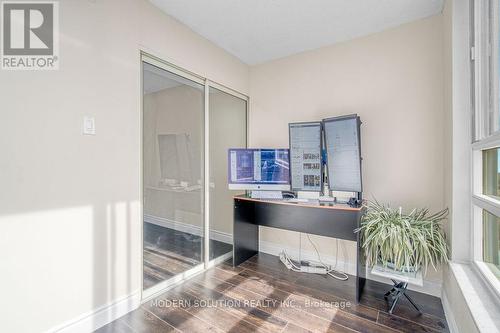 1504 - 250 Webb Drive, Mississauga, ON - Indoor Photo Showing Other Room