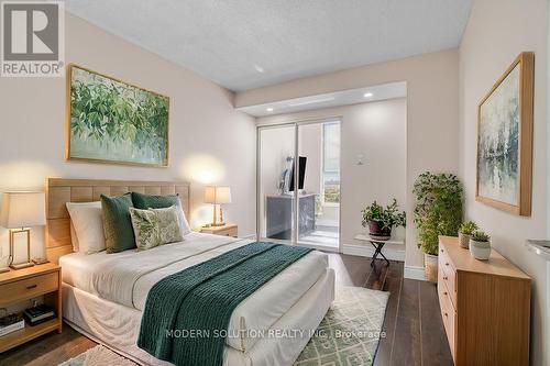 1504 - 250 Webb Drive, Mississauga, ON - Indoor Photo Showing Bedroom