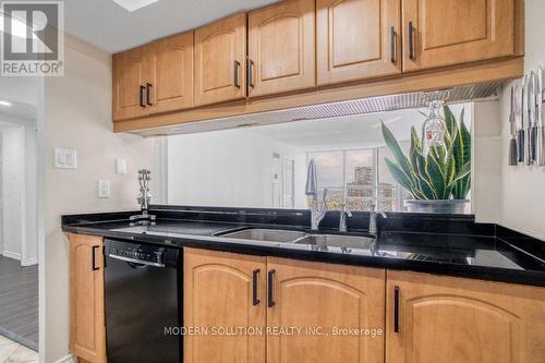 1504 - 250 Webb Drive, Mississauga, ON - Indoor Photo Showing Kitchen With Double Sink