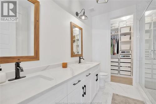 399 Brunmar, Lakeshore, ON - Indoor Photo Showing Bathroom