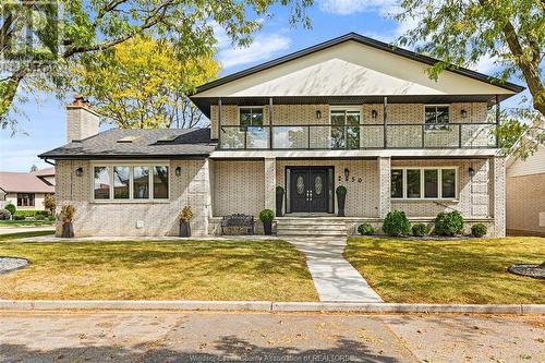 2850 Mangin Crescent, Windsor, ON - Outdoor With Balcony With Facade