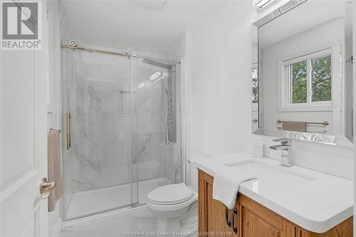 2850 Mangin Crescent, Windsor, ON - Indoor Photo Showing Bathroom