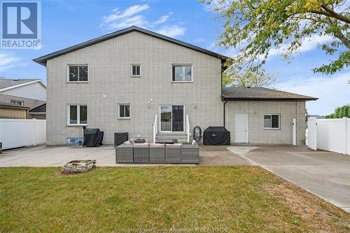 2850 Mangin Crescent, Windsor, ON - Outdoor With Exterior