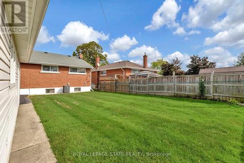 812 Tenth Avenue, Hamilton, ON - Outdoor