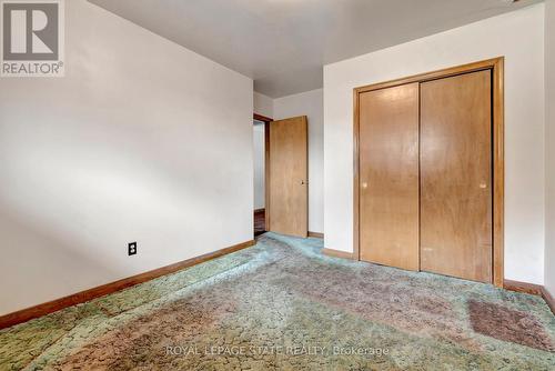 812 Tenth Avenue, Hamilton, ON - Indoor Photo Showing Other Room