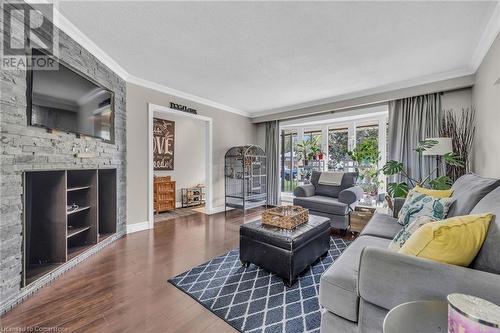 12 Mcnab Place, Caledonia, ON - Indoor Photo Showing Living Room With Fireplace