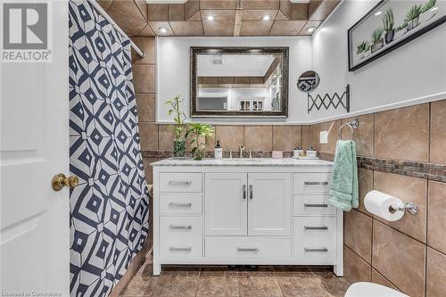 12 Mcnab Place, Caledonia, ON - Indoor Photo Showing Bathroom