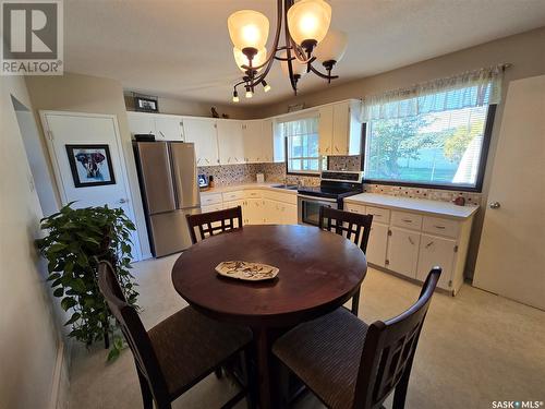 105 Howell Avenue, Saskatoon, SK - Indoor Photo Showing Dining Room