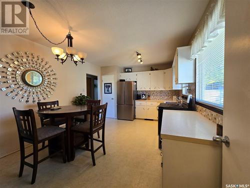 105 Howell Avenue, Saskatoon, SK - Indoor Photo Showing Dining Room