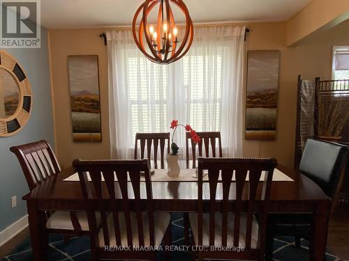 133 Lavinia Street, Fort Erie, ON - Indoor Photo Showing Dining Room